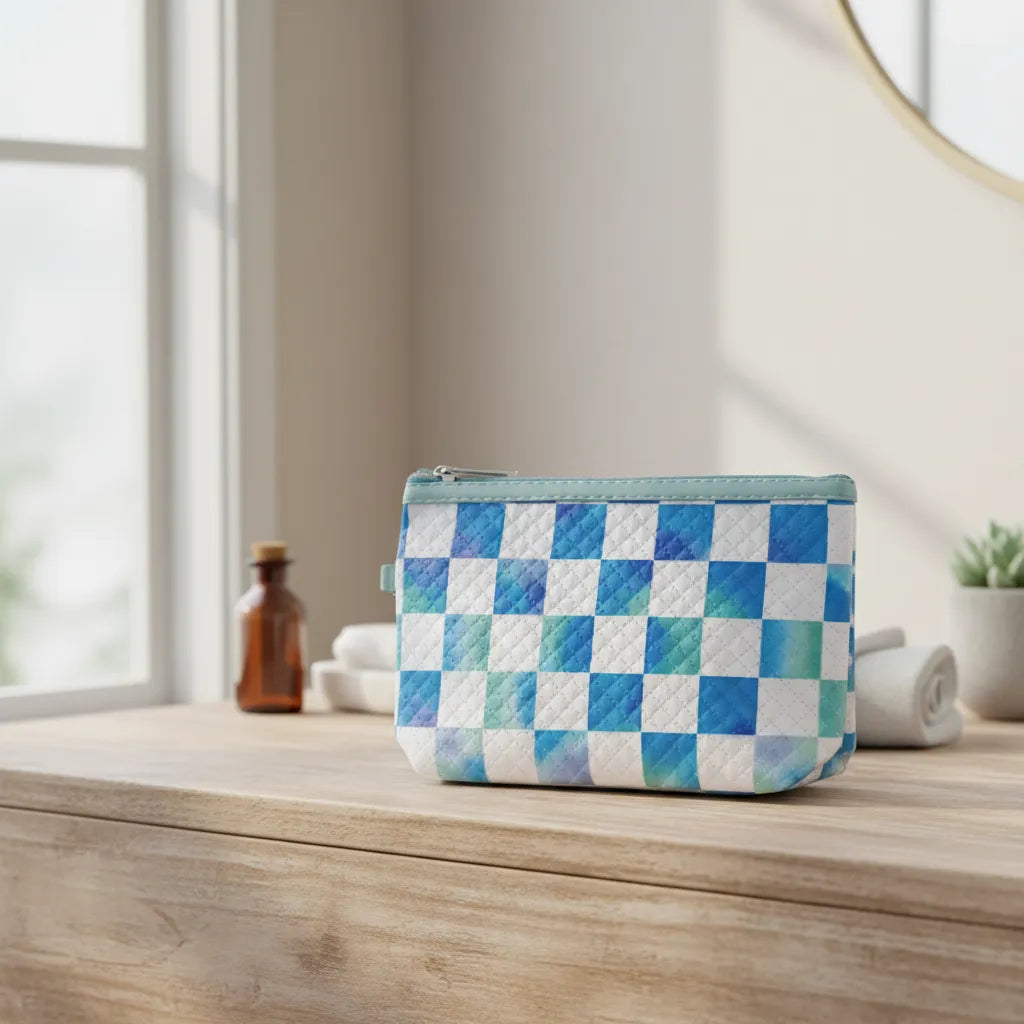 Cosmetiquera Neceser Acolchada De Cuadros Para Viajes Color Celeste